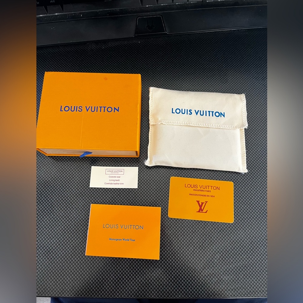 Louis Vuitton x Supreme wallet